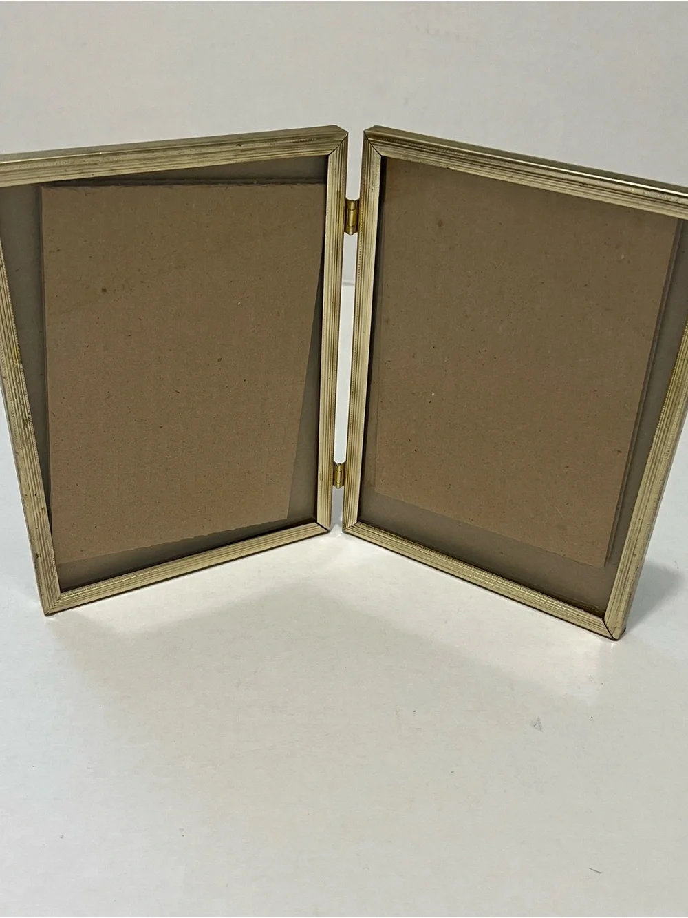 Vintage Gold Metal Folding Double Picture Frame 5x7 Hinged Bi-Fold